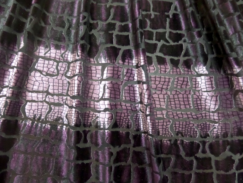 2.Dark Lavender Burnout Cut Spandex